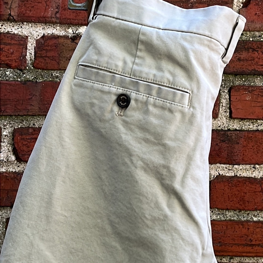 Men’s Aiden Chino from Banana Republic 33x30 - Picture 6 of 6